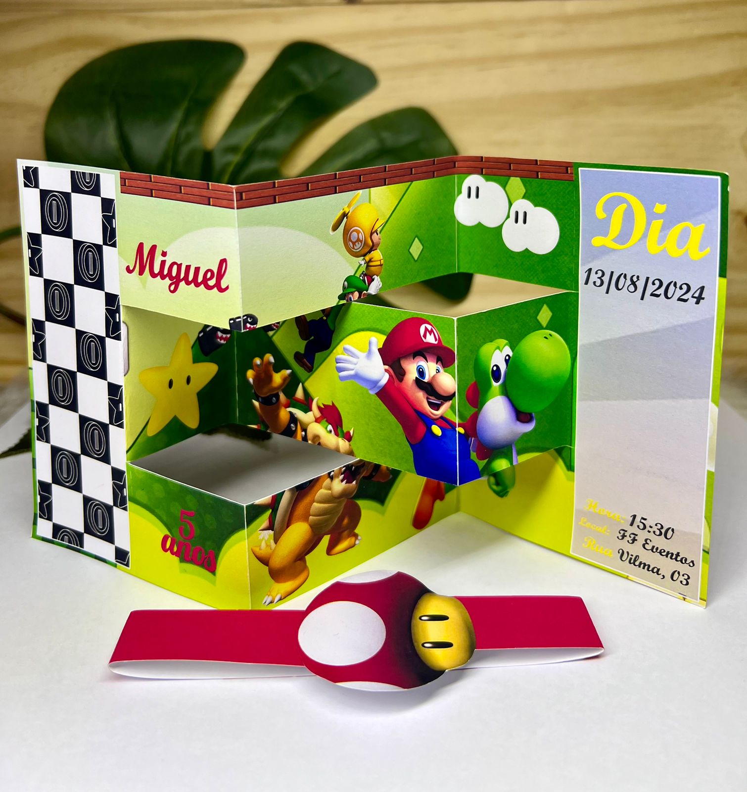 Convite 3D tema videogame aberto, com camadas dobráveis e dados da festa